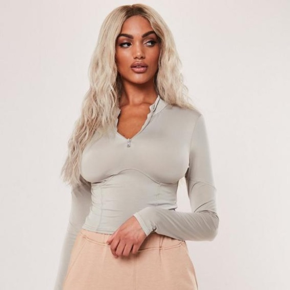 Missguided Zippered Gym Top